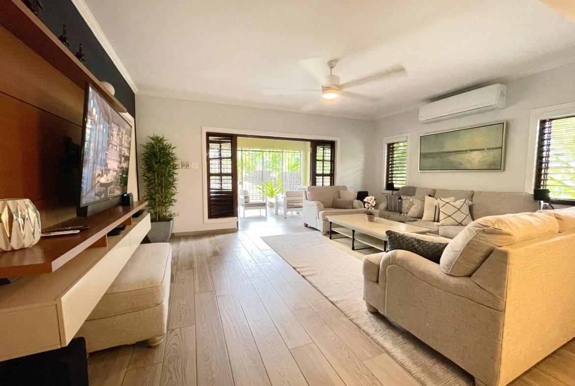 Third image of 10-11 Millsborough Avenue in Kingston 6, St. Andrew, Jamaica - property is For Rent
