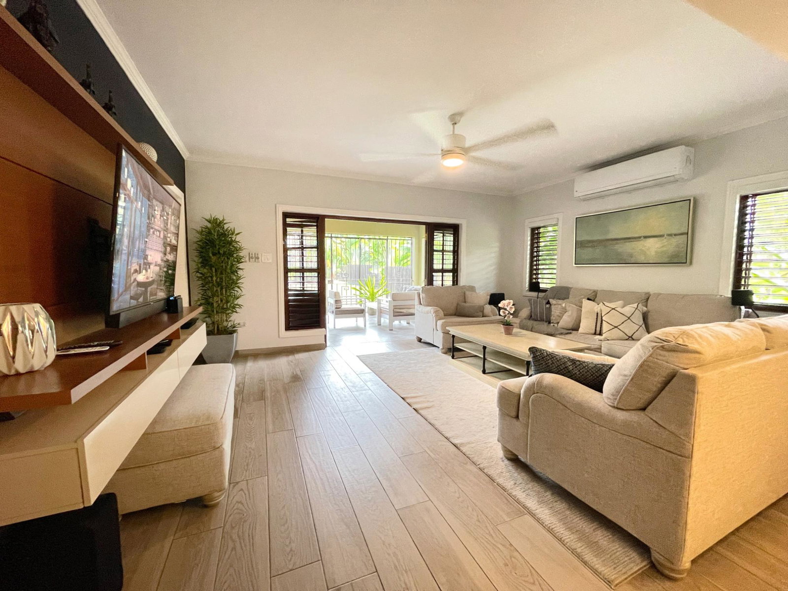 Third image of 10-11 Millsborough Avenue in Kingston 6, St. Andrew, Jamaica - property is For Rent