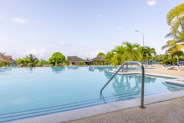 Fifteenth image of 636 Breadfruit Avenue, Richmo in Laughlands, St. Ann, Jamaica - property is For Sale