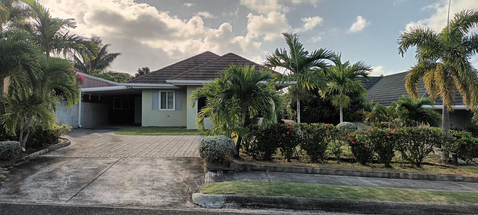 Third image of 636 Breadfruit Avenue, Richmo in Laughlands, St. Ann, Jamaica - property is For Sale