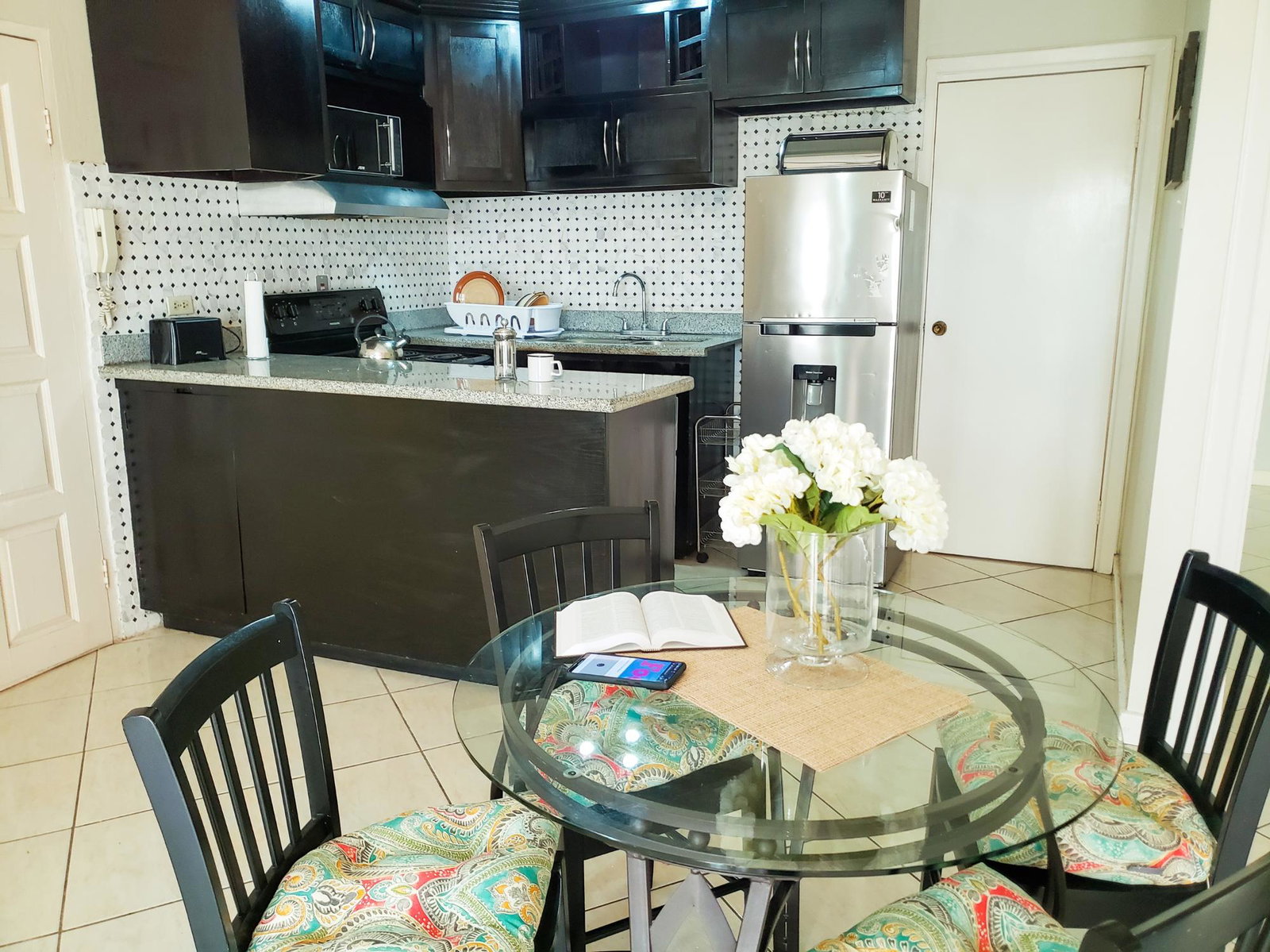 Seventh image of 334-6 Marley Road in Kingston 6, St. Andrew, Jamaica - property is For Rent