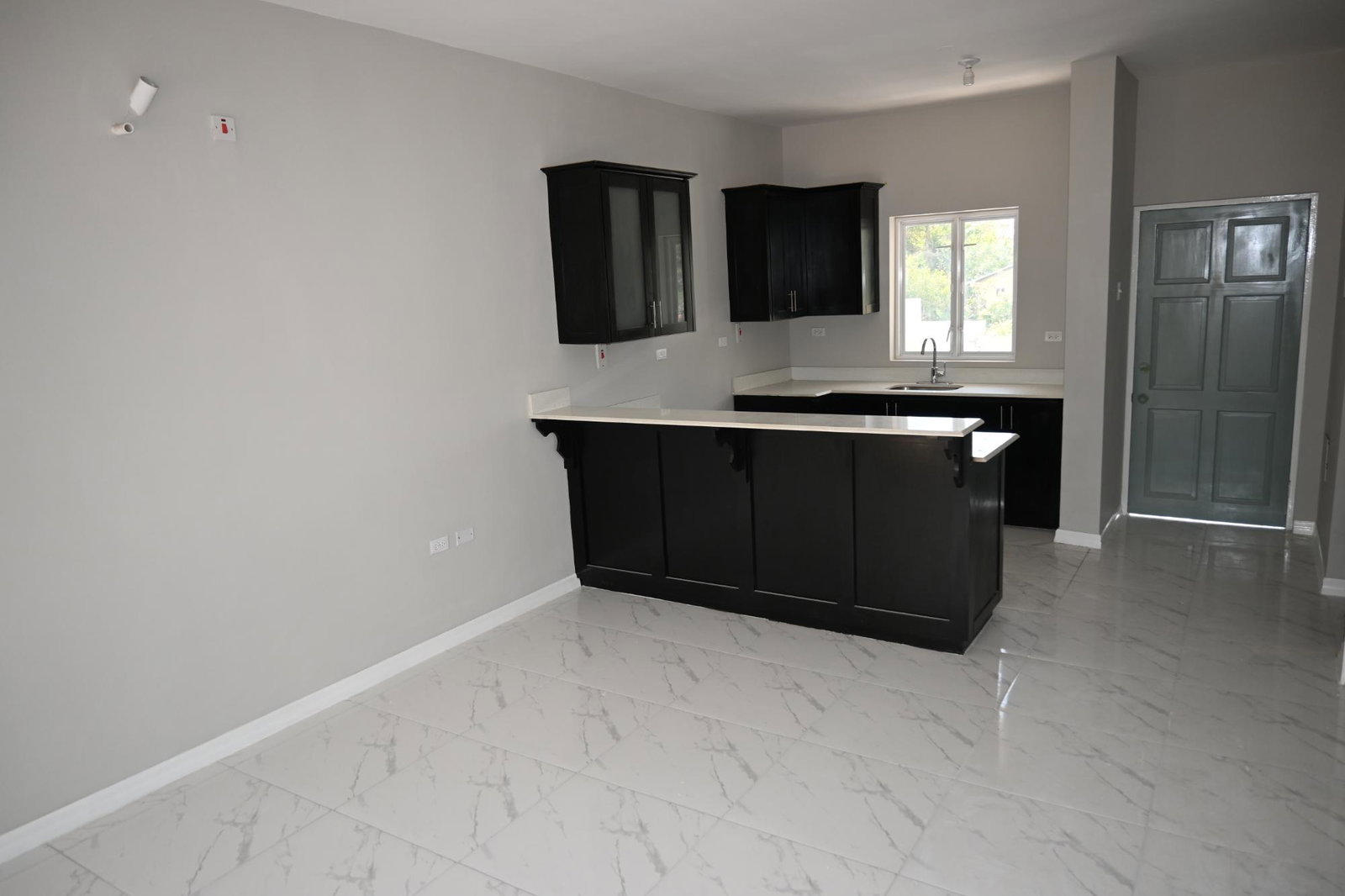 Third image of 10-3 Belvedere Road in Kingston 19, St. Andrew, Jamaica - property is For Rent