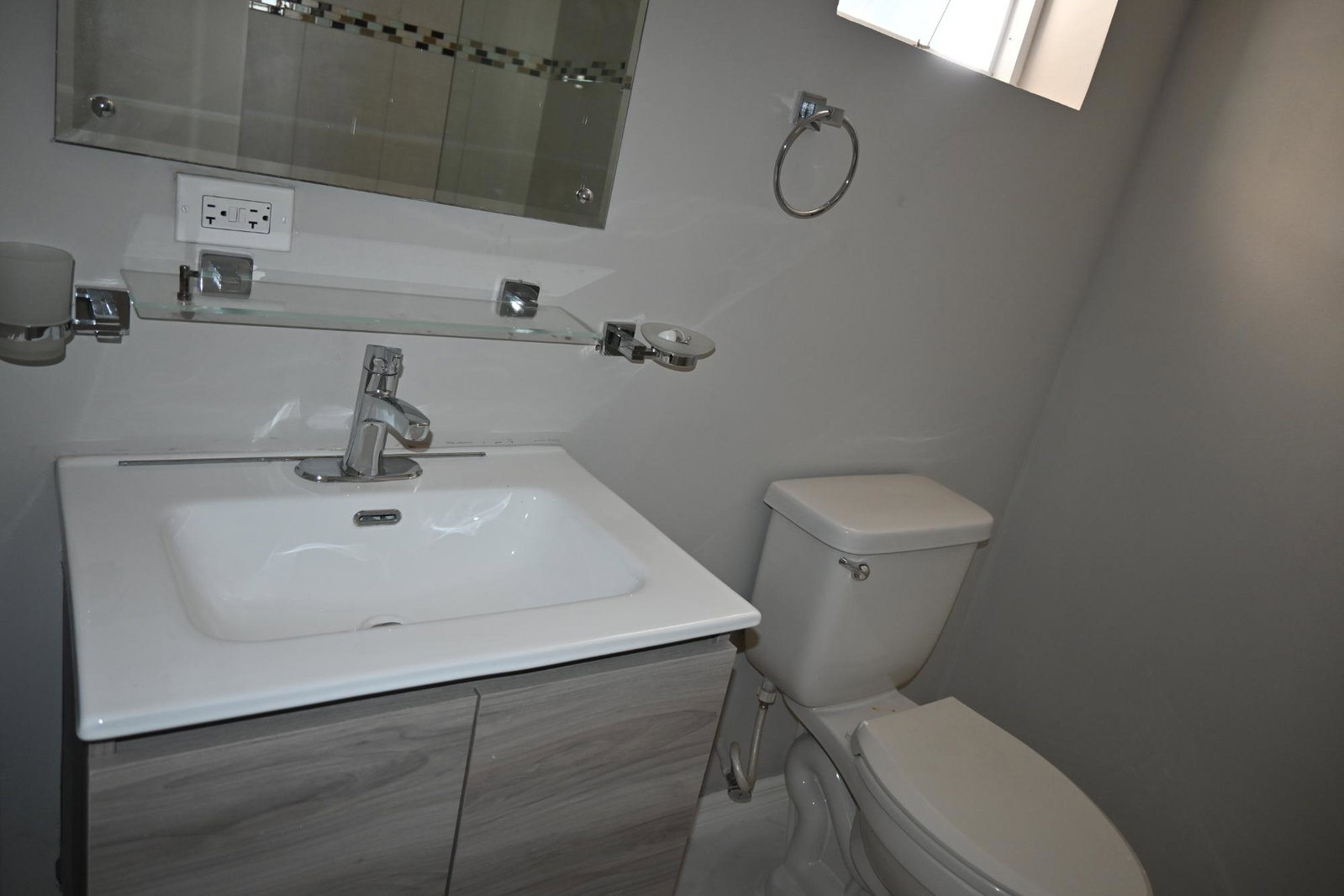 Fifth image of 10-3 Belvedere Road in Kingston 19, St. Andrew, Jamaica - property is For Rent