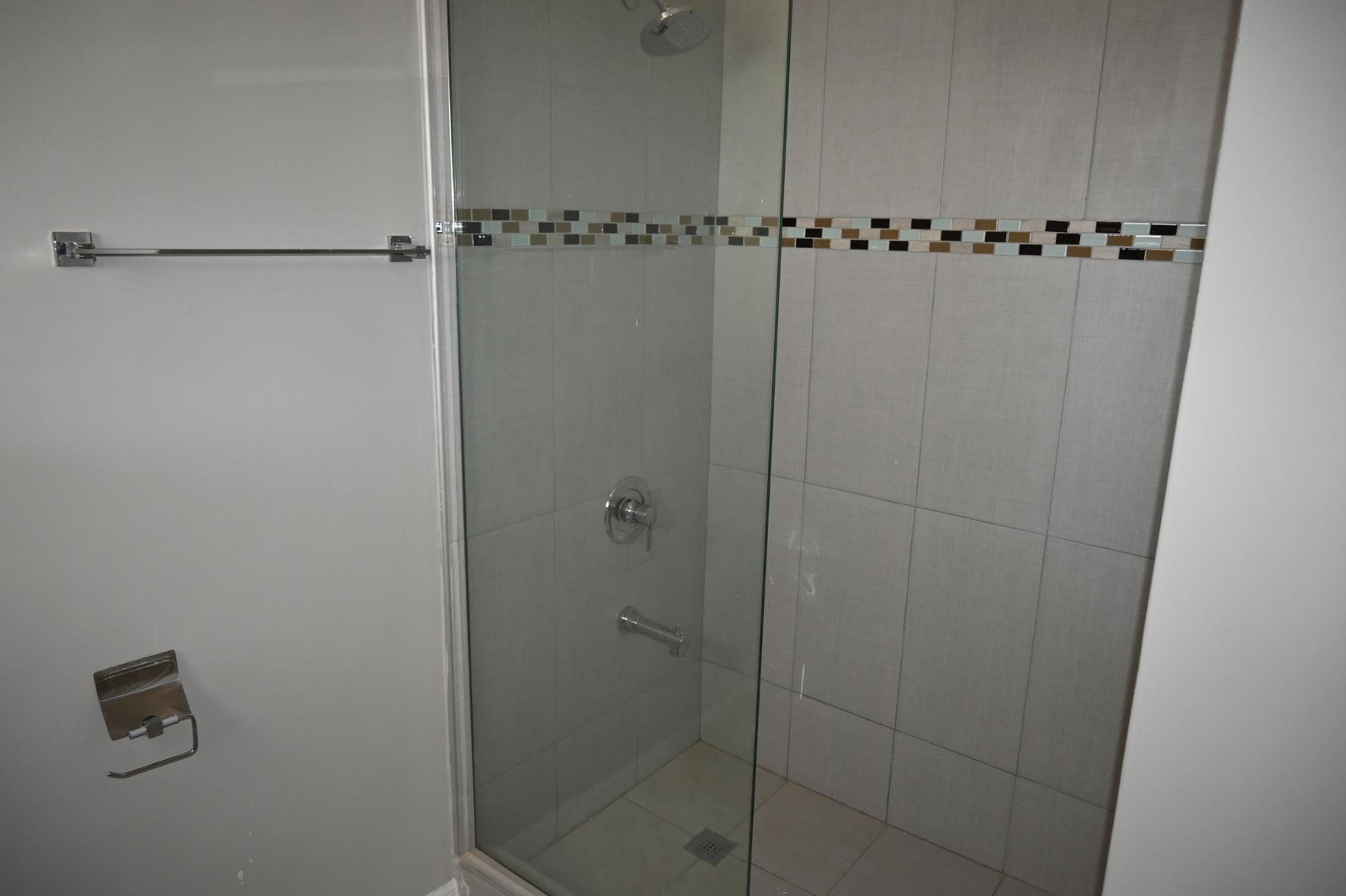 Sixth image of 10-3 Belvedere Road in Kingston 19, St. Andrew, Jamaica - property is For Rent