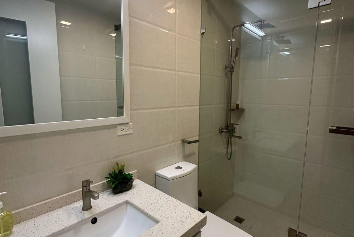 Fifth image of 110-20 South Avenue in Kingston 10, St. Andrew, Jamaica - property is For Sale