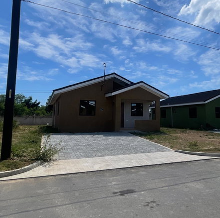 First image of 493-oak Estate 2 Bernard Lodge Road St. in Portmore Mall, St. Catherine, Jamaica - property is For Rent