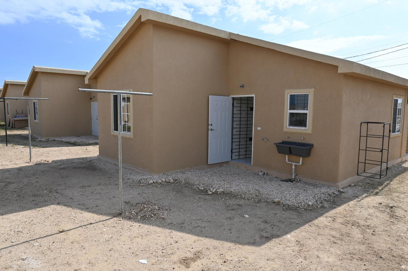 Seventh image of 594 Phoenix Park Village 2 in Phoenix Park, St. Catherine, Jamaica - property is For Rent