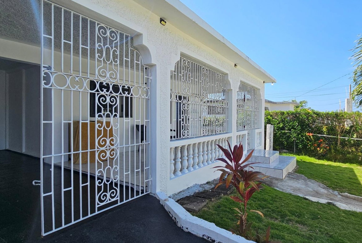 Fourth image of 122 Greenwich Close Mammee ba in Steer Town, St. Ann, Jamaica - property is For Rent