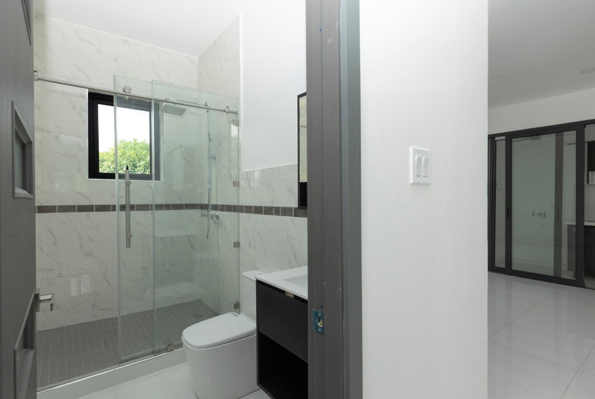 Seventh image of 6-42 Grosvenor Terrace in Kingston 8, St. Andrew, Jamaica - property is For Rent