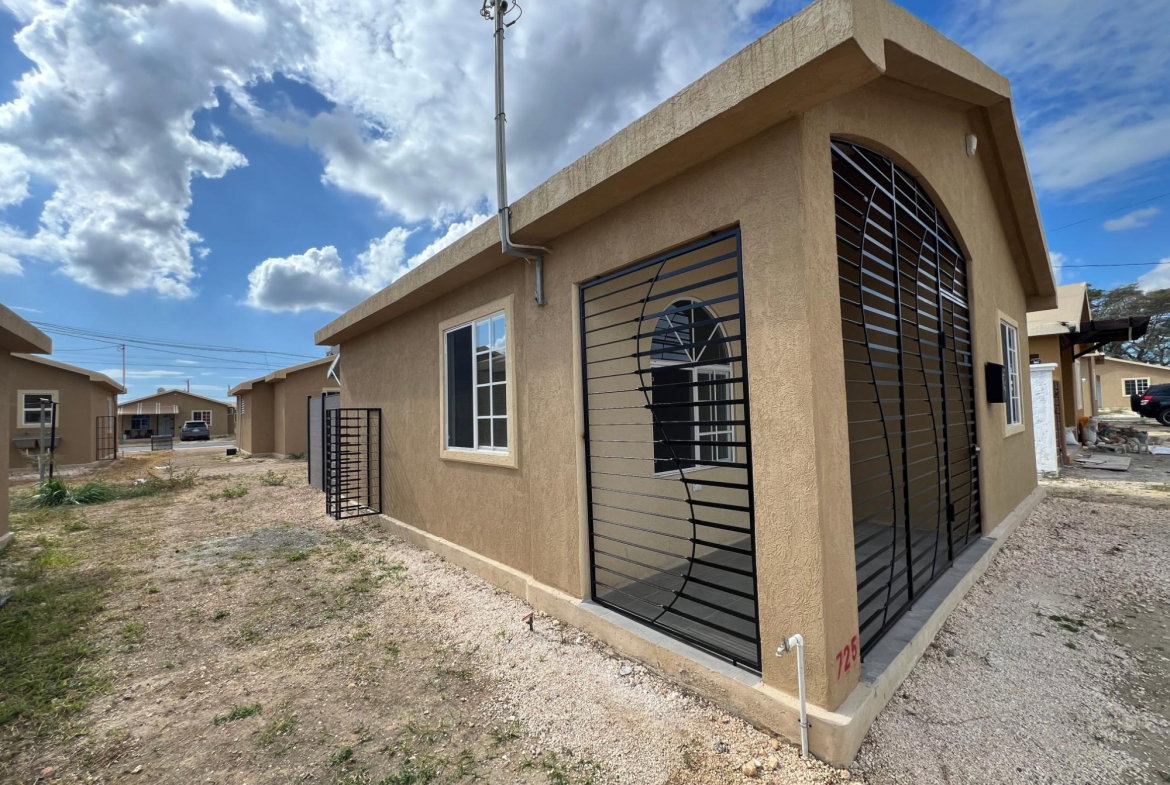 Eleventh image of 725- Phoenix Park Village 2 in Phoenix Park, St. Catherine, Jamaica - property is For Rent