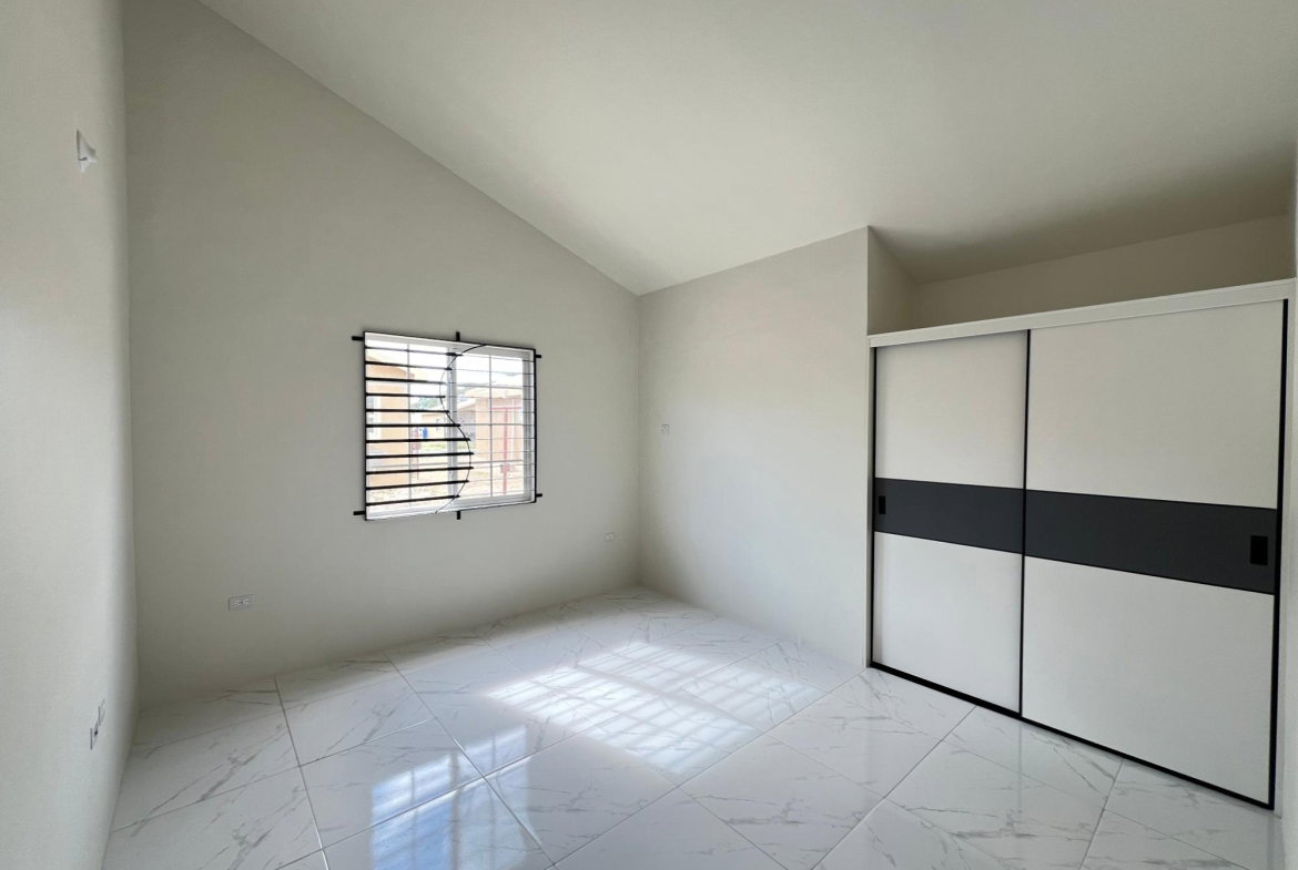 Seventh image of 725- Phoenix Park Village 2 in Phoenix Park, St. Catherine, Jamaica - property is For Rent