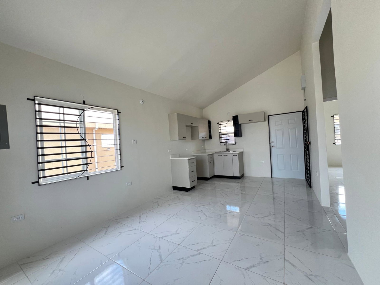 Eighth image of 725- Phoenix Park Village 2 in Phoenix Park, St. Catherine, Jamaica - property is For Rent