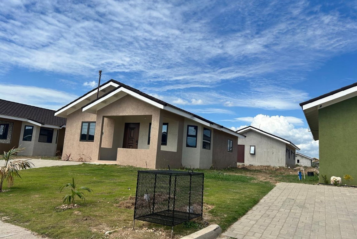 Sixth image of Oak Estate, Phase 1 in Bernard Lodge, St. Catherine, Jamaica - property is For Rent