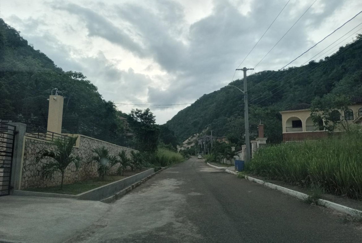 Eleventh image of West Bellevue Smokey Vale in Kingston 19, St. Andrew, Jamaica - property is For Sale