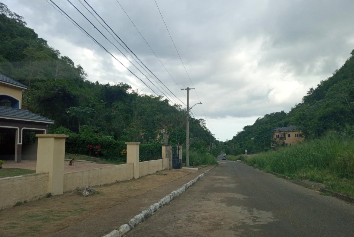 Fourteenth image of West Bellevue Smokey Vale in Kingston 19, St. Andrew, Jamaica - property is For Sale