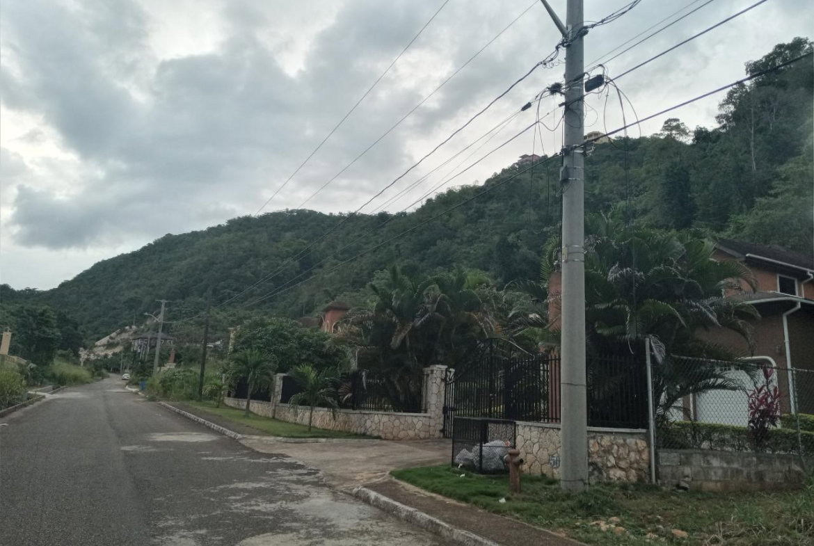 Tenth image of West Bellevue Smokey Vale in Kingston 19, St. Andrew, Jamaica - property is For Sale