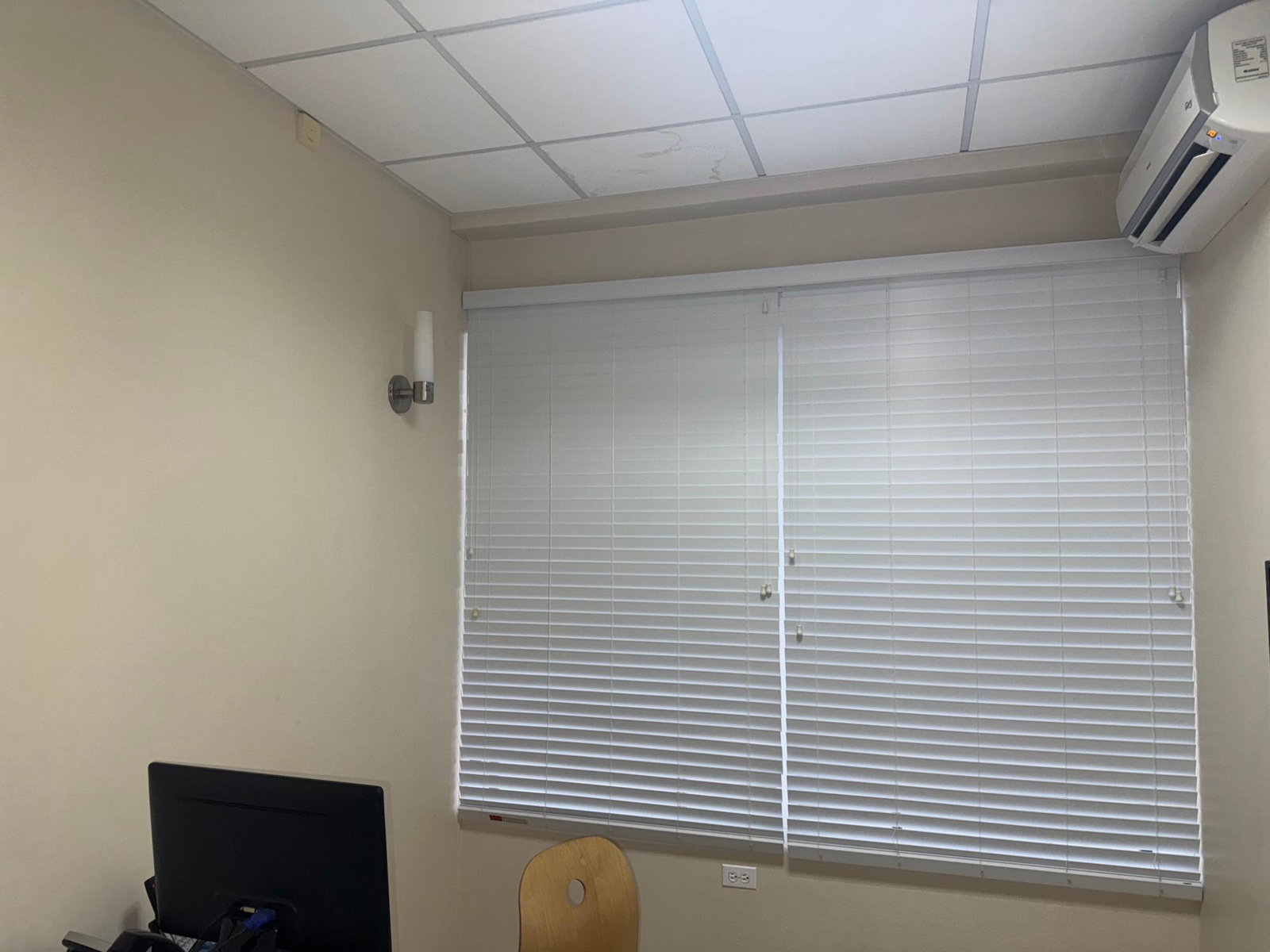 Prime-1600-sq-ft-Office-Space-for-Rent-in-Kingston-34-Lady-Musgrave-Road Fifth image of 34 Lady Musgrave Road in Kingston 6, St. Andrew, Jamaica - property is For Rent