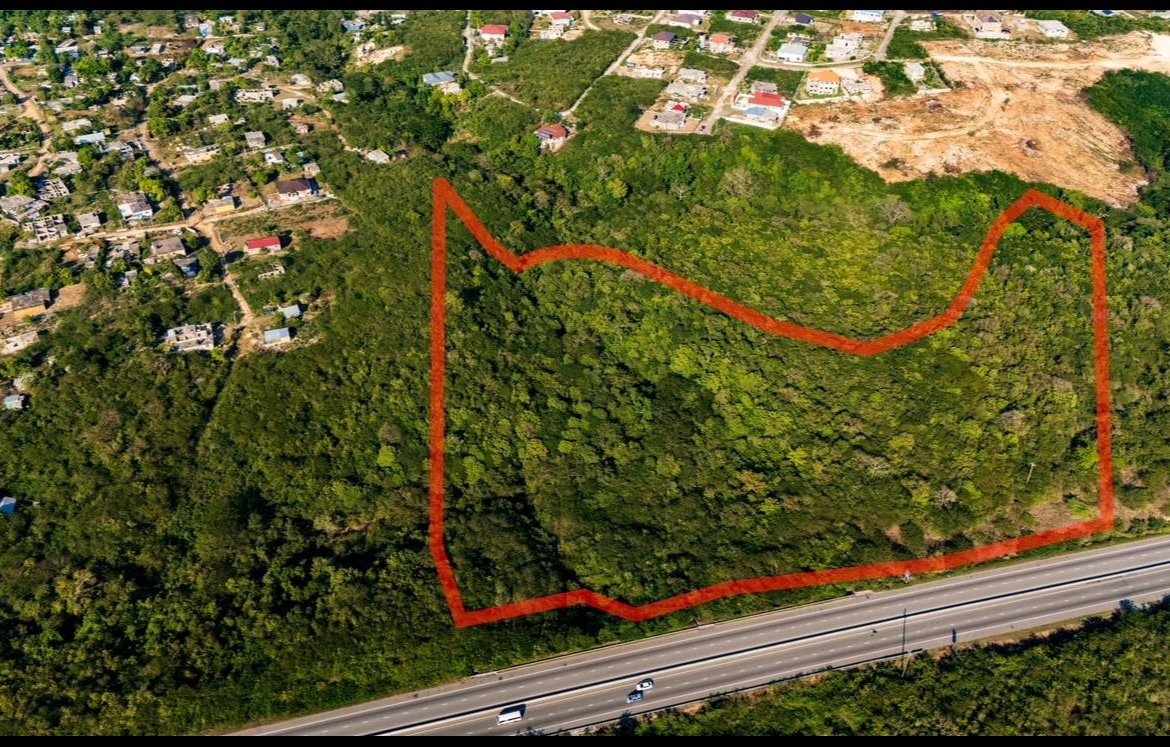 Second image of Toby Heights in Tobby Heights, Clarendon, Jamaica - property is For Sale