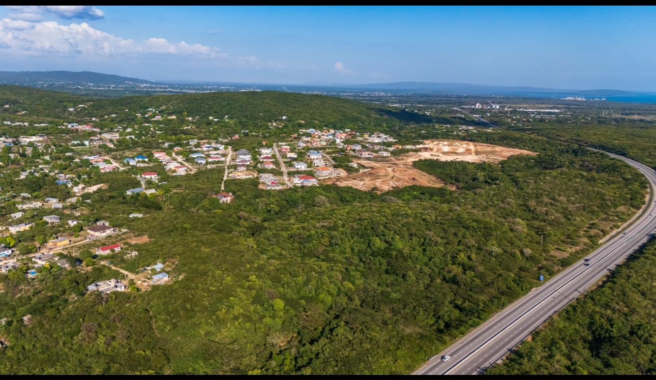 Sixth image of Toby Heights in Tobby Heights, Clarendon, Jamaica - property is For Sale