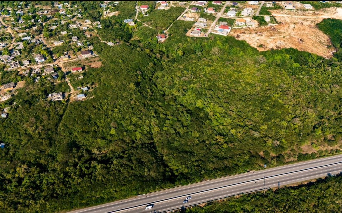 Ninth image of Toby Heights in Tobby Heights, Clarendon, Jamaica - property is For Sale
