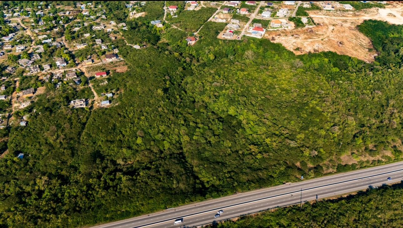 Ninth image of Toby Heights in Tobby Heights, Clarendon, Jamaica - property is For Sale