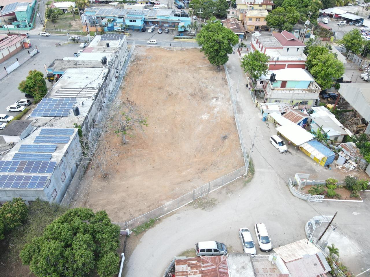 Fourth image of 39 Manchester Avenue in May Pen, Clarendon, Jamaica - property is For Sale