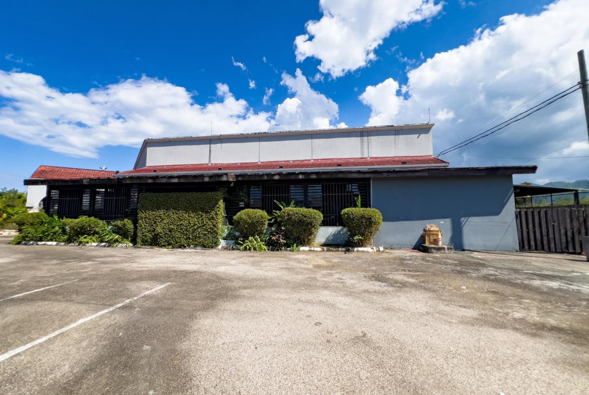 Fifth image of A&b-1,101 Catherine Hall in Catherine Hall, St. James, Jamaica - property is For Rent