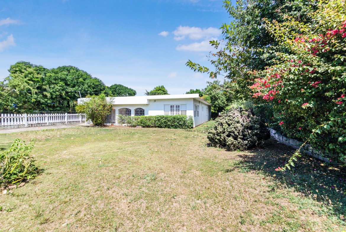 First image of 12 Wellington Drive in Kingston 6, St. Andrew, Jamaica - property is For Sale