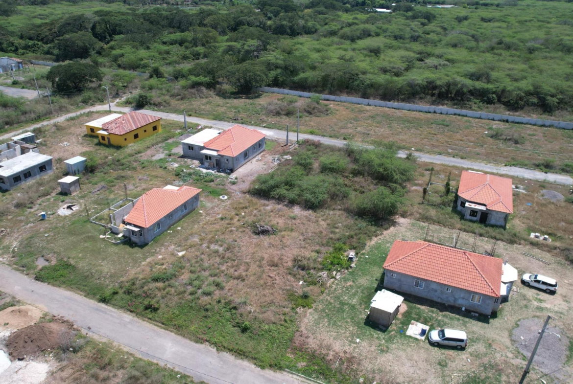 Seventh image of Lot 71 Aqueduct Country Club in Bushy Park, St. Catherine, Jamaica - property is For Sale