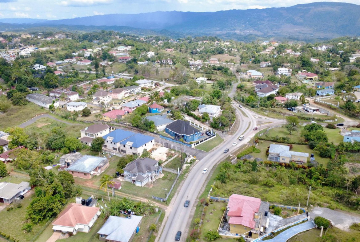 Seventh image of Cypclair Cl, Brumalia in Brumalia, Manchester, Jamaica - property is For Sale