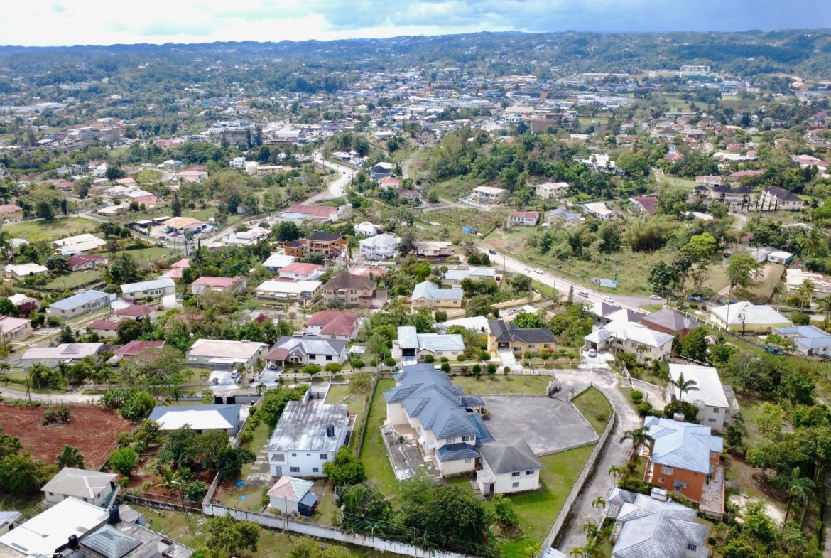 Ninth image of Cypclair Cl, Brumalia in Brumalia, Manchester, Jamaica - property is For Sale