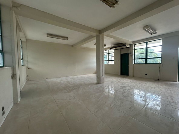 Fourth image of 19-10 South Avenue in Kingston 4, Kingston, Jamaica - property is For Rent