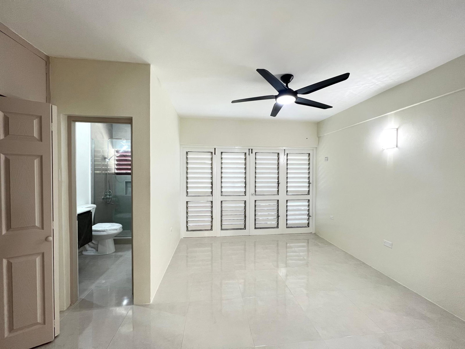 Spacious-1-Bedroom-Apartment-for-Rent-in-Kingston-8-14-Charlton-Road Fourth image of 14 Charlton Road in Kingston 8, St. Andrew, Jamaica - property is For Rent