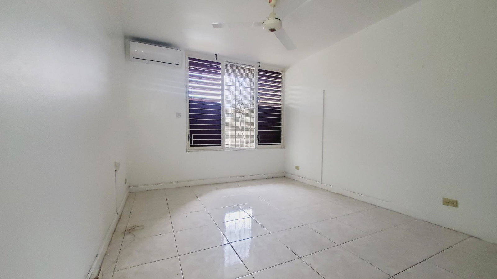 Fifteenth image of 45-60 Hope Road in Kingston 6, St. Andrew, Jamaica - property is For Rent