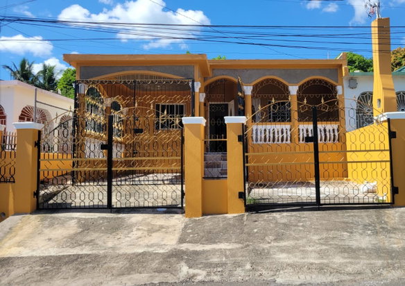 First image of 1-118 Claremont Heights in Old Harbour, St. Catherine, Jamaica - property is For Rent
