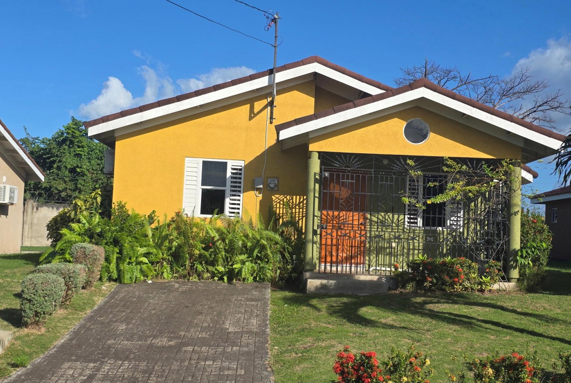 Twenty-Third image of Drax Hall Manor in St. Ann's Bay, St. Ann, Jamaica - property is For Rent