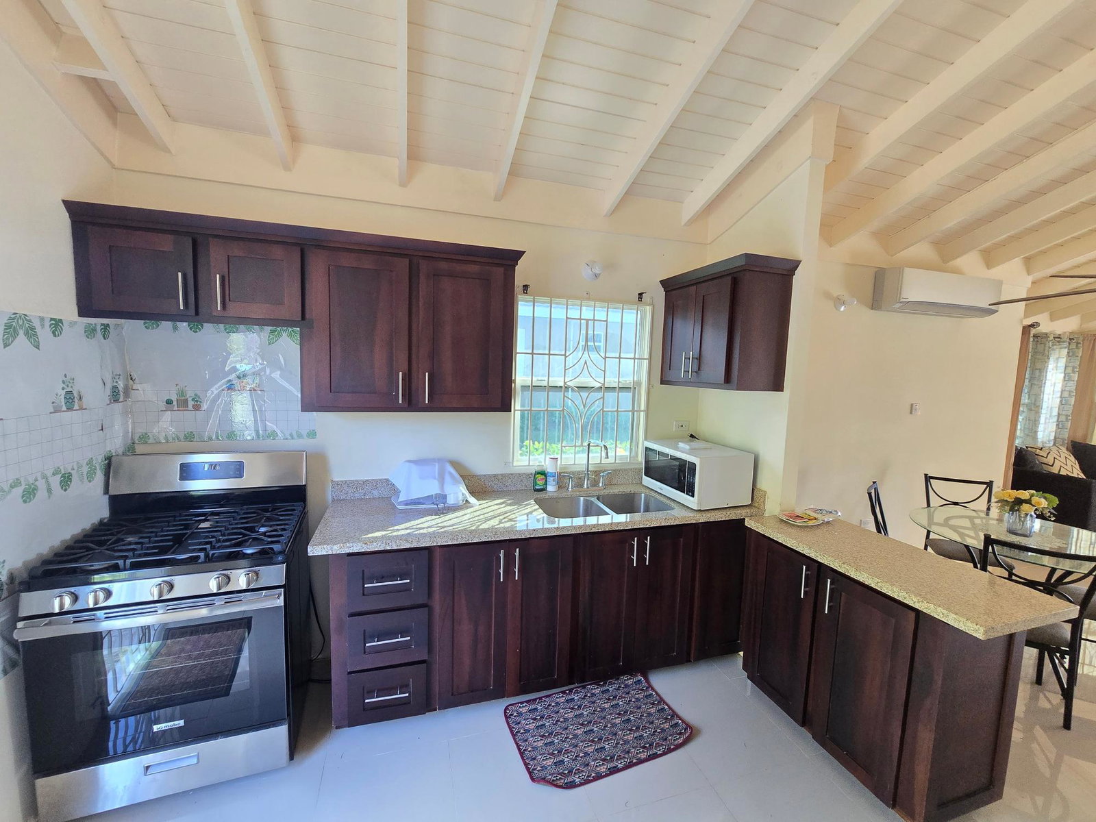 Seventh image of Drax Hall Manor in St. Ann's Bay, St. Ann, Jamaica - property is For Rent