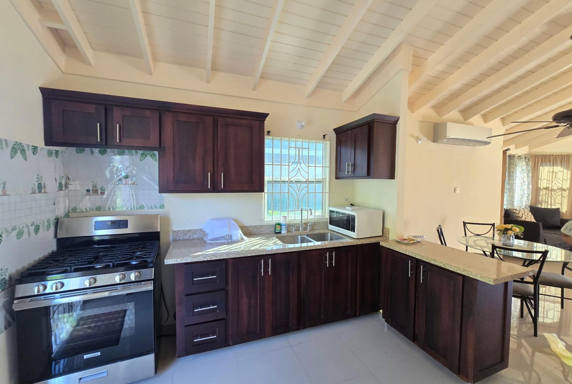 Eighth image of Drax Hall Manor in St. Ann's Bay, St. Ann, Jamaica - property is For Rent