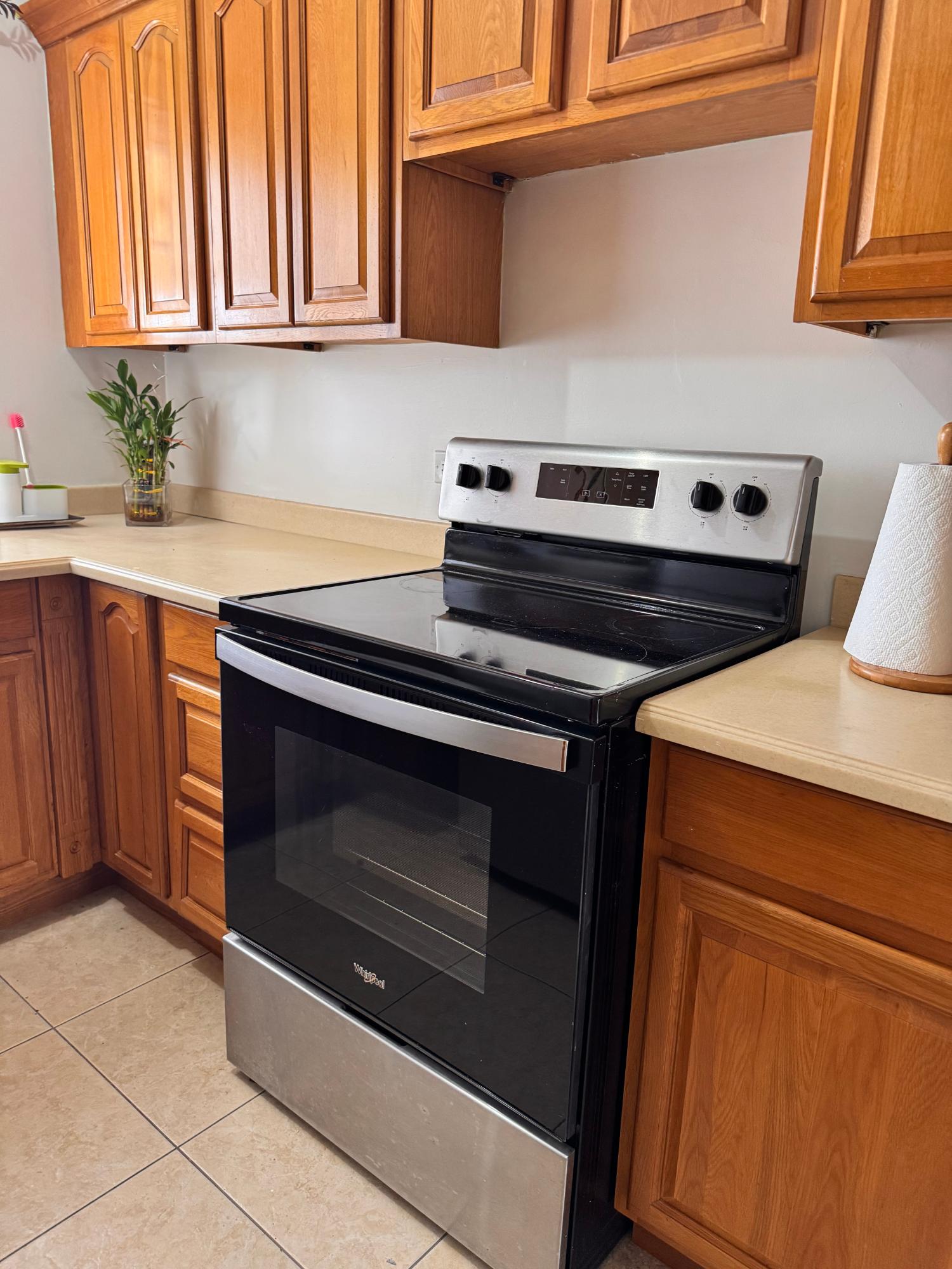 Fourteenth image of 25-1 Marley Road in Kingston 6, St. Andrew, Jamaica - property is For Rent