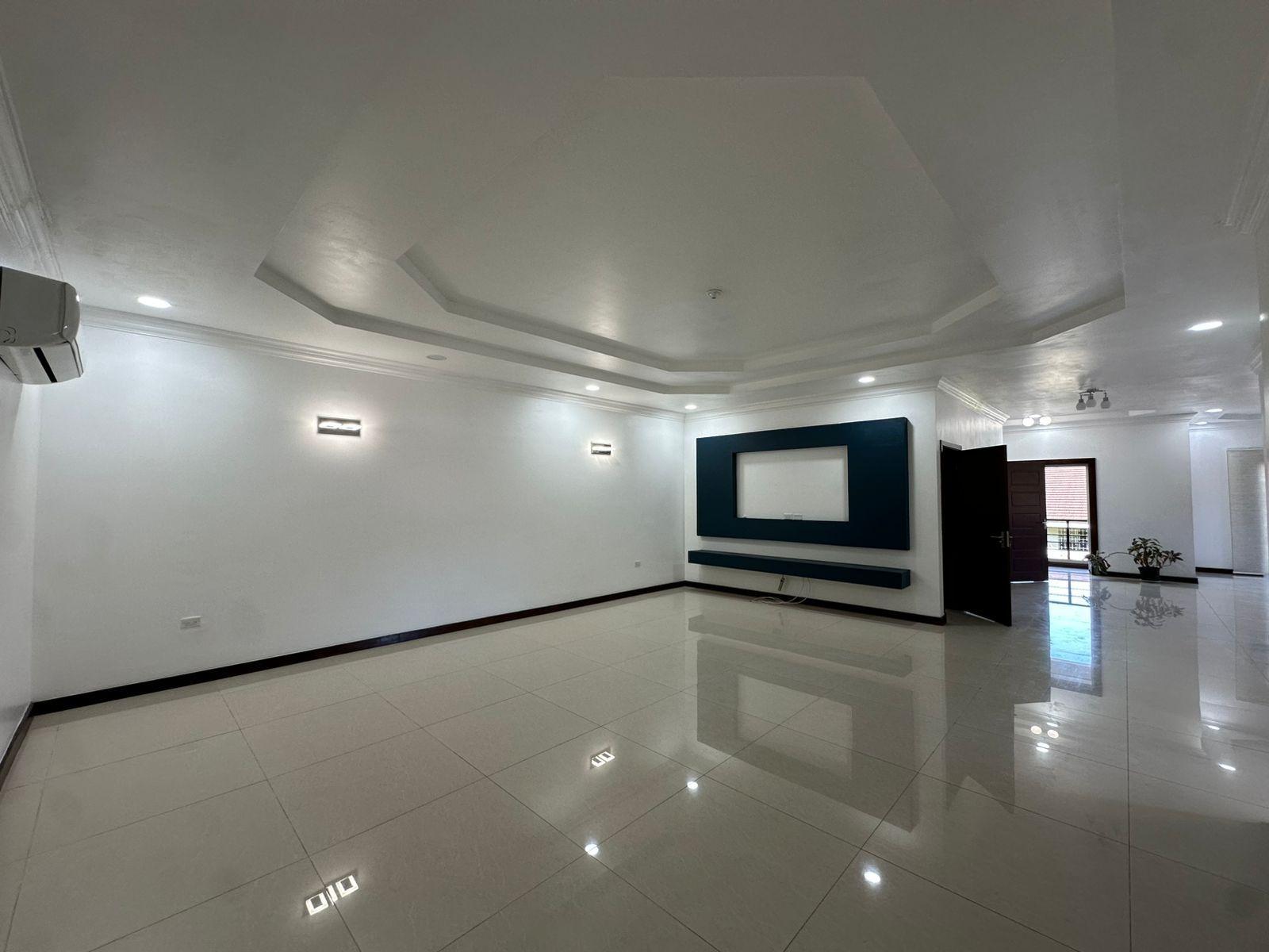 Spacious-3-Bedroom-Apartment-for-Rent-in-Norbrook-Golf-Estate-Jamaica Fourteenth image of 3-32 Norbrook Drive in Kingston 8, St. Andrew, Jamaica - property is For Rent