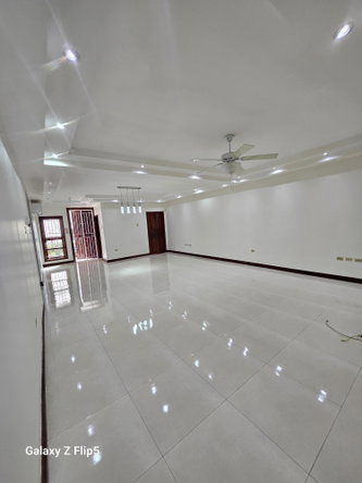 Seventeenth image of Ottawa Avenue in Kingston 6, St. Andrew, Jamaica - property is For Rent