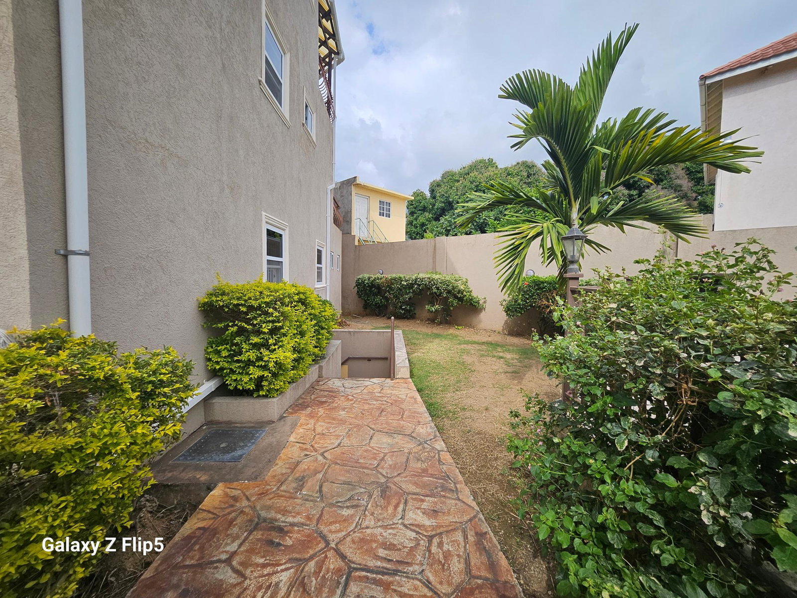 Twenty-Sixth image of Ottawa Avenue in Kingston 6, St. Andrew, Jamaica - property is For Rent