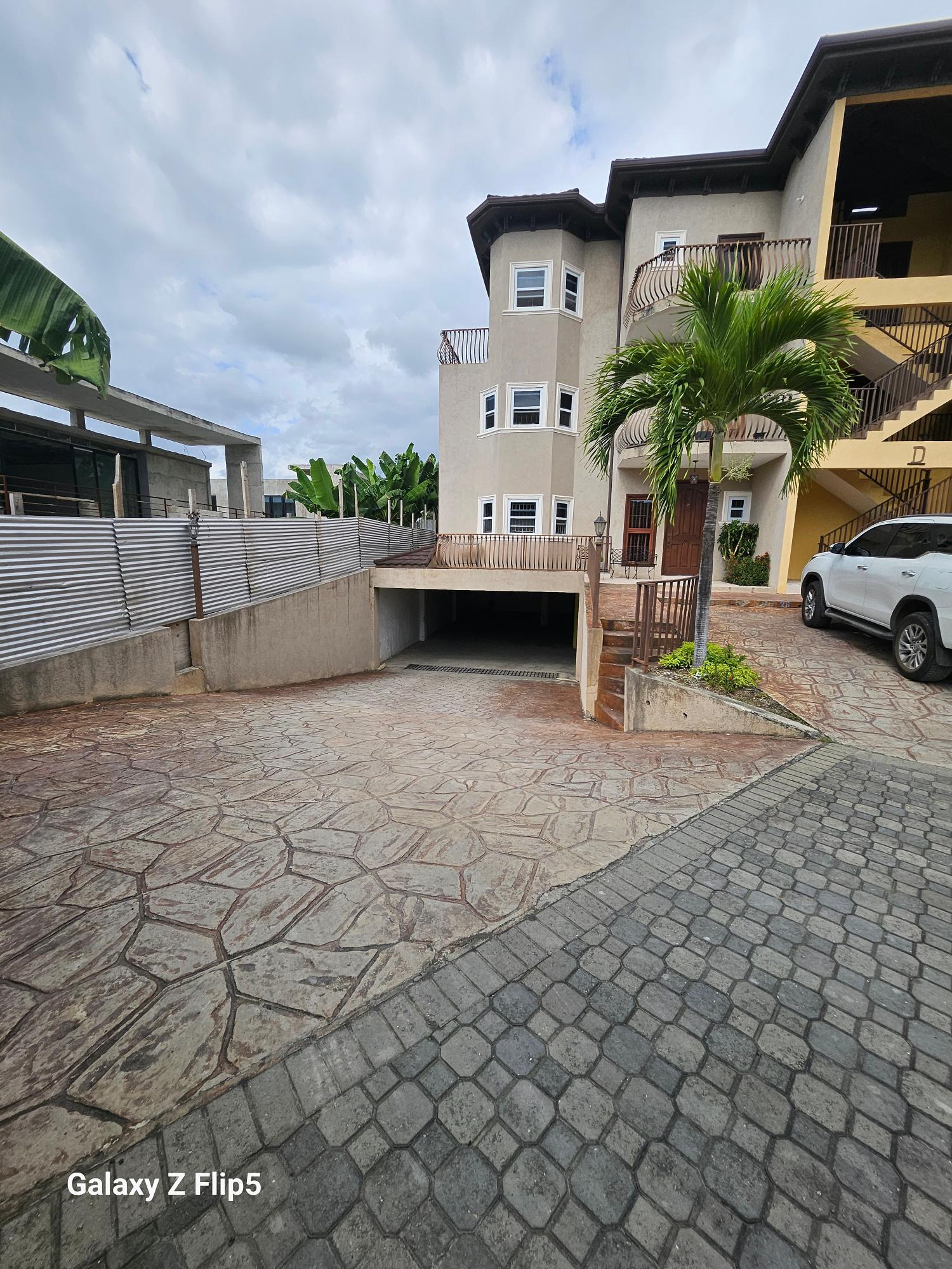 Twenty-Ninth image of Ottawa Avenue in Kingston 6, St. Andrew, Jamaica - property is For Rent