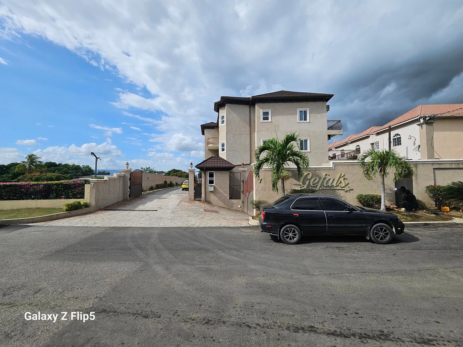 Fourth image of Ottawa Avenue in Kingston 6, St. Andrew, Jamaica - property is For Rent