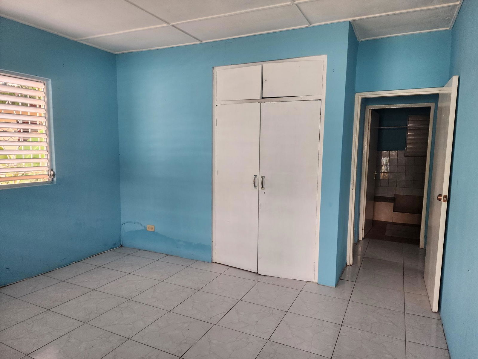 Spacious-3-Bedroom-Home-for-Sale-in-St.-Andrew-Jamaica Tenth image of 31 Auburn Avenue in Kingston 20, St. Andrew, Jamaica - property is For Sale