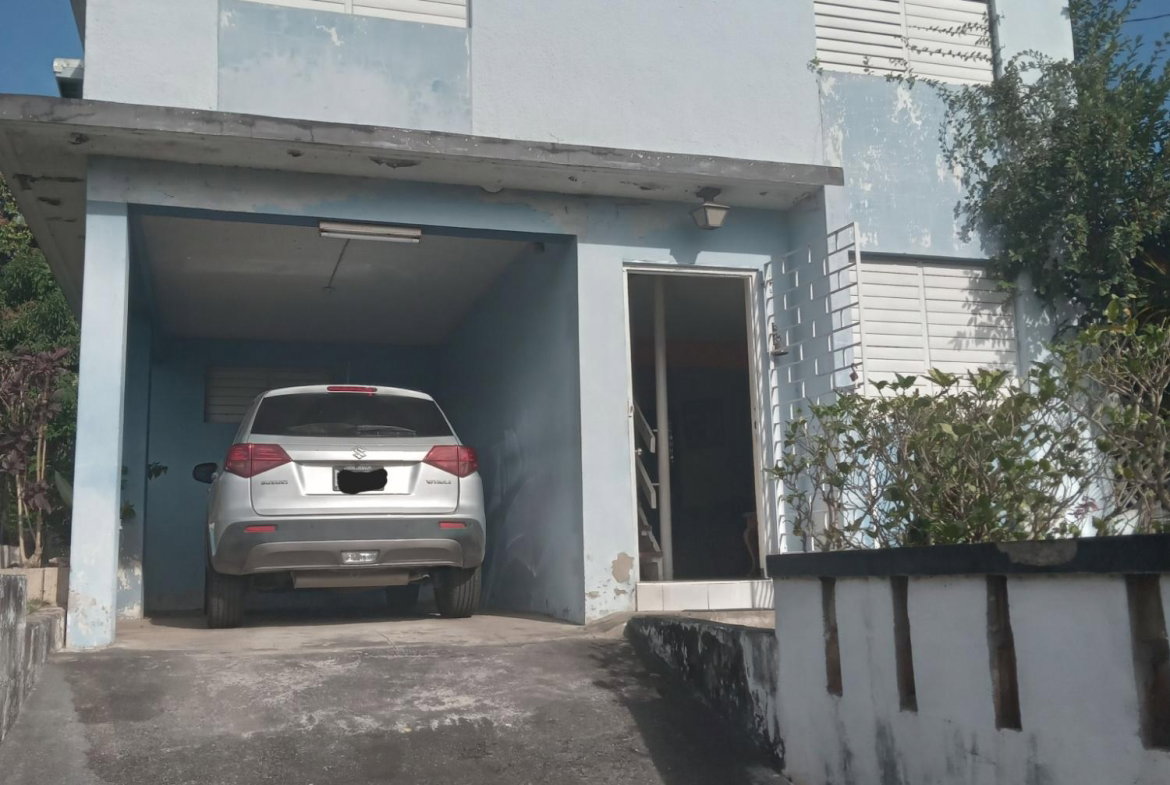 Fourth image of 18 Oaklawn Drive in Kingston 8, St. Andrew, Jamaica - property is For Sale