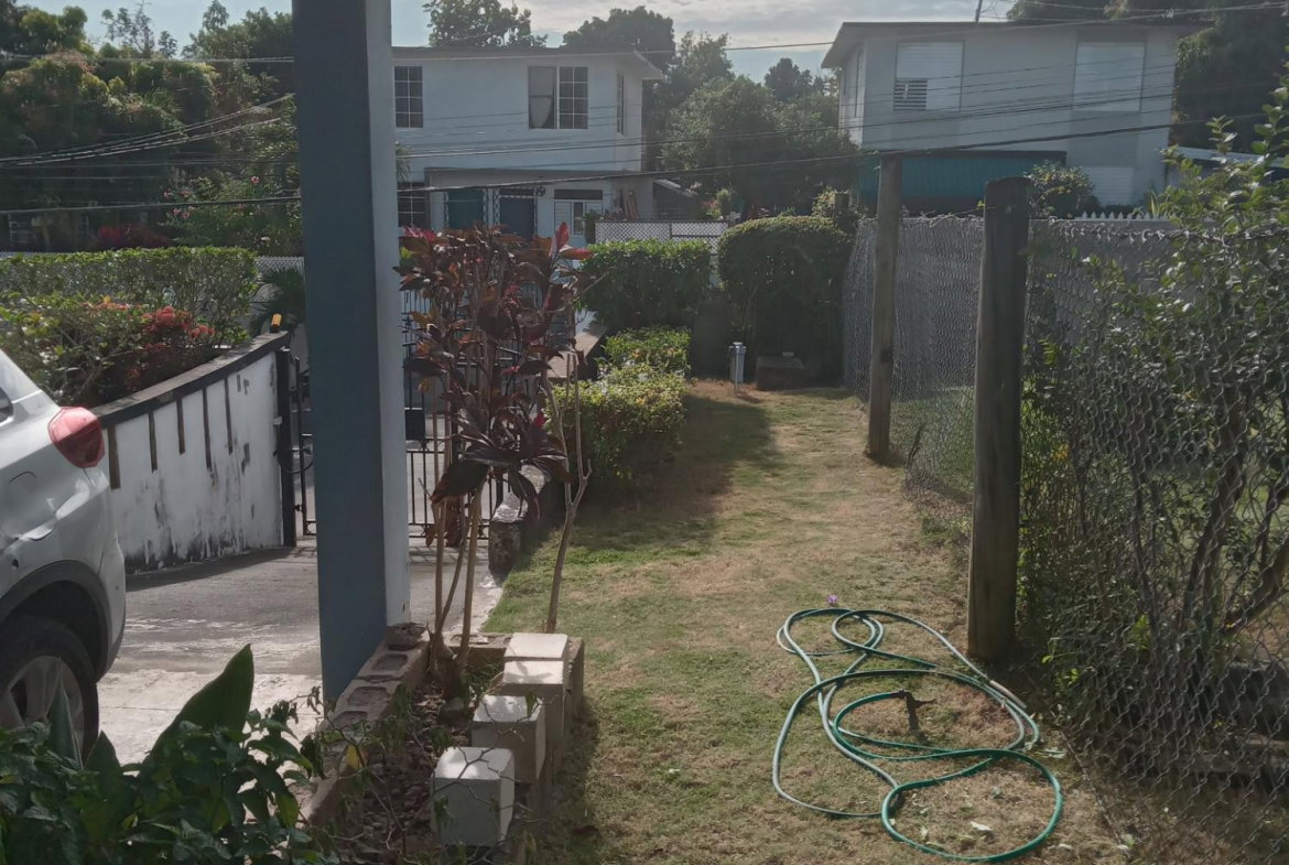 Fifth image of 18 Oaklawn Drive in Kingston 8, St. Andrew, Jamaica - property is For Sale