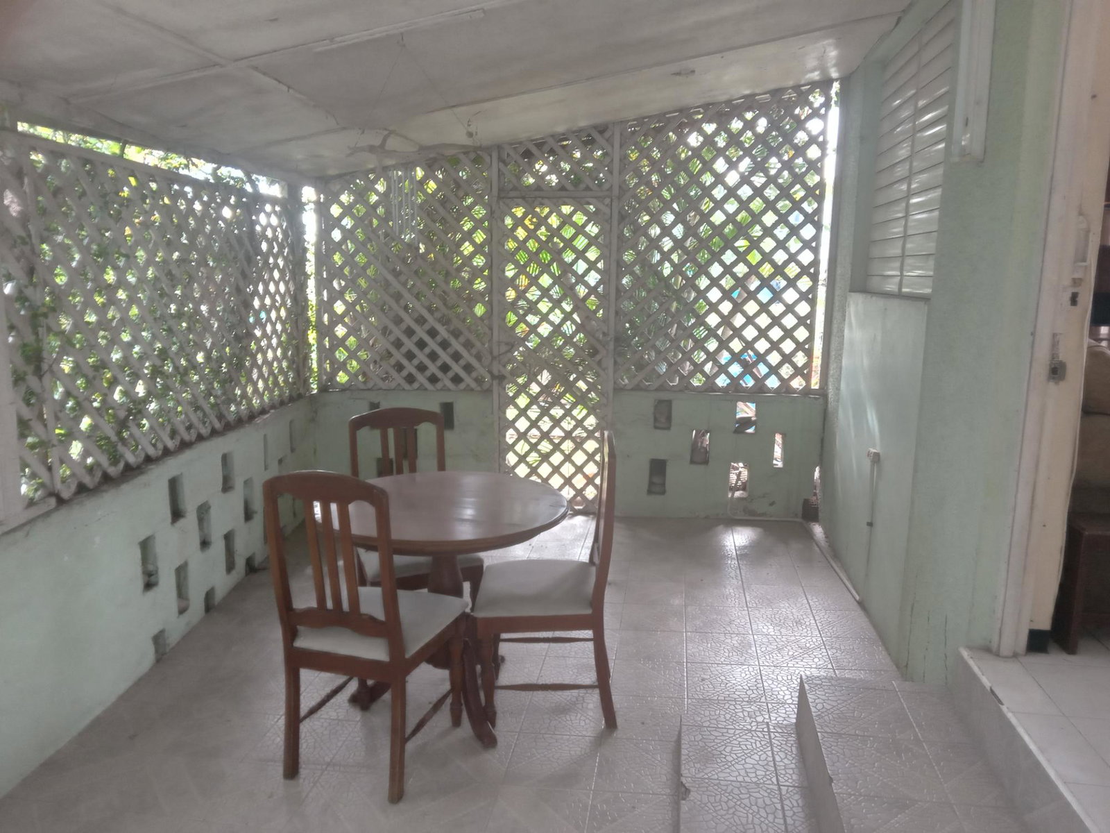Tenth image of 18 Oaklawn Drive in Kingston 8, St. Andrew, Jamaica - property is For Sale