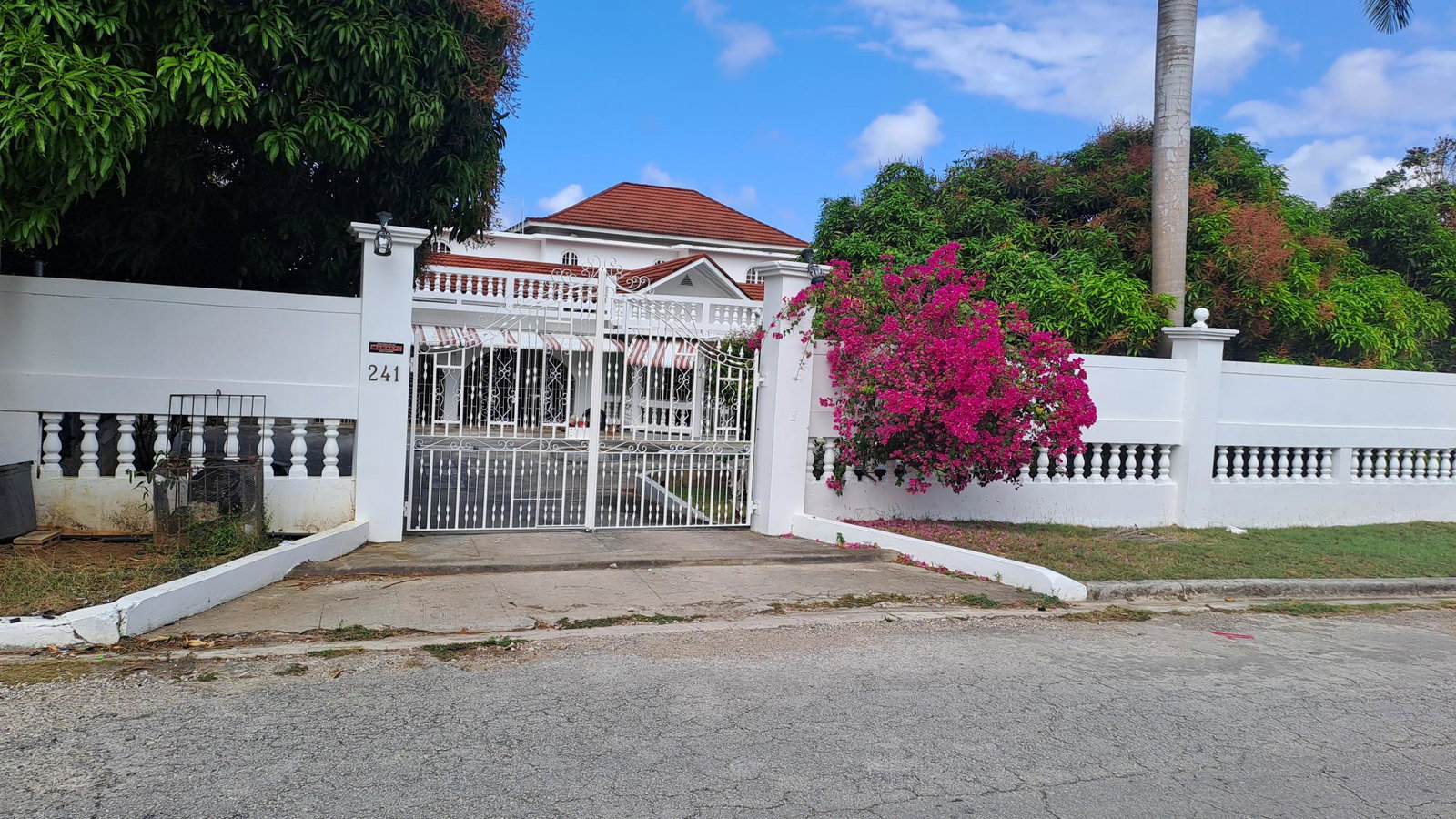 Spacious-4-Bedroom-Home-for-Rent-in-St.-James-Jamaica Second image of 241 Bratton Road in Little River, St. James, Jamaica - property is For Rent