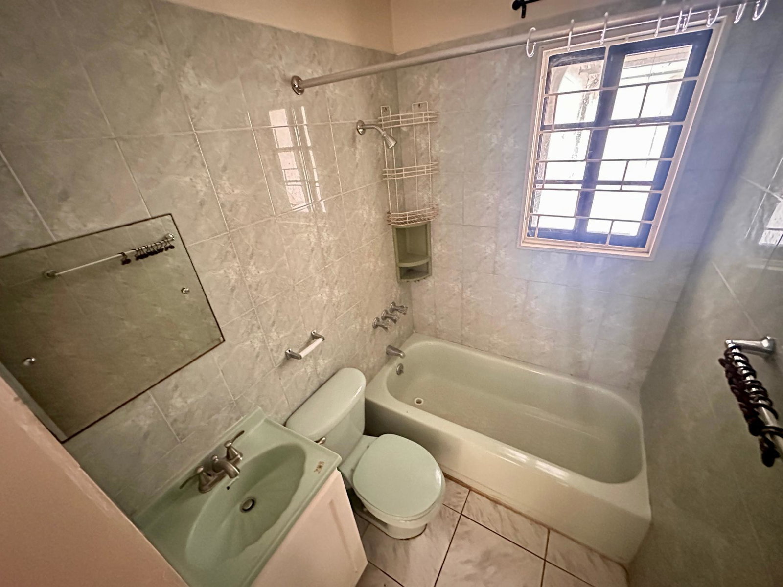 Spacious-5-Bedroom-Home-for-Sale-in-Avondale-Heights-Jamaica Fourteenth image of 7 Avondale Heights in Mandeville, Manchester, Jamaica - property is For Sale